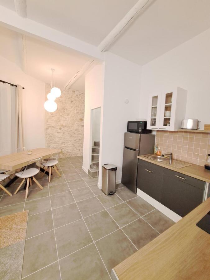 Appartement Lumineux , Carpentras Centre ภายนอก รูปภาพ