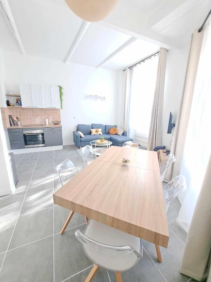 Appartement Lumineux , Carpentras Centre ภายนอก รูปภาพ